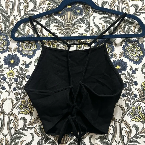 Garage Backless Crop Top - Picture 3 of 5